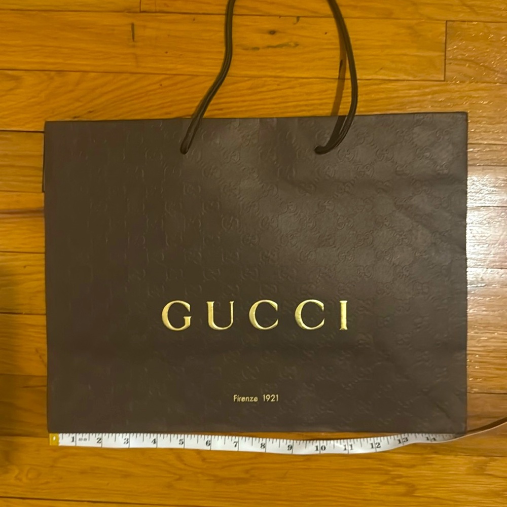 Gucci GG logo shopping bag
